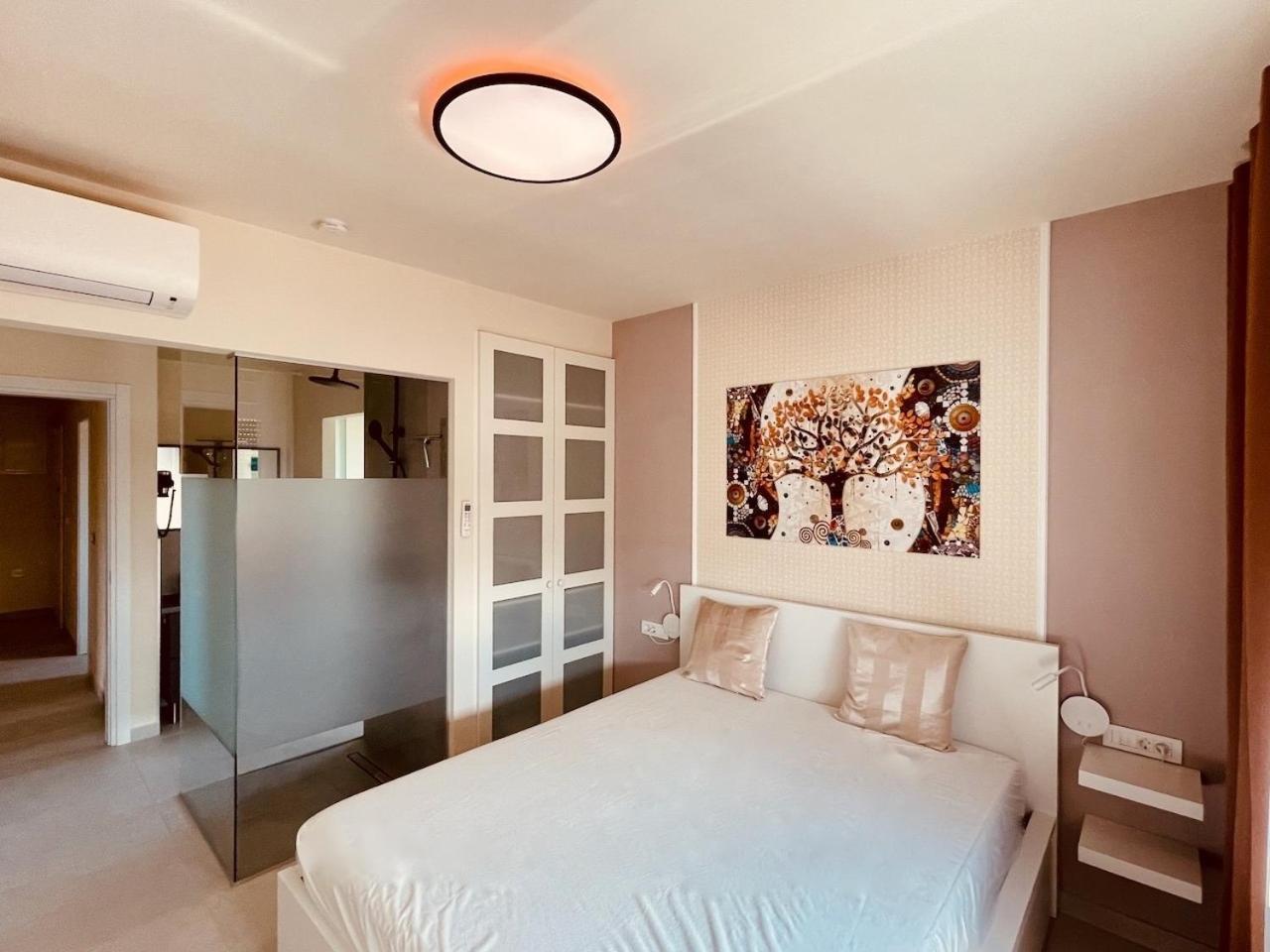 Ferienwohnung Mit Beheiztem Pool, 60 M Vom Strand 马斯莱尼察 外观 照片